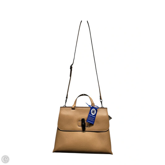 Handbag Luxury Designer By Gucci, Size: Medium