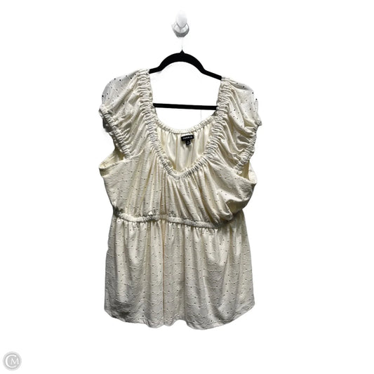 Top Short Sleeve By Torrid In Cream, Size: 3x