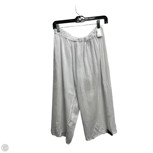 Capris By Oh My Gauze In White, Size: L