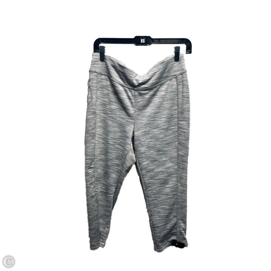 Athletic Capris By Danskin In Grey, Size: L