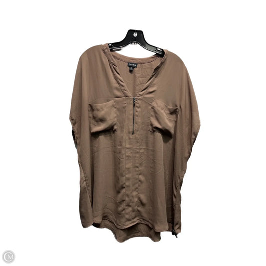 Top Short Sleeve By Torrid In Tan, Size: 2x