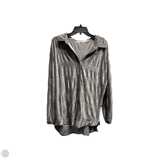 Top Long Sleeve By Bibi In Silver, Size: Xl