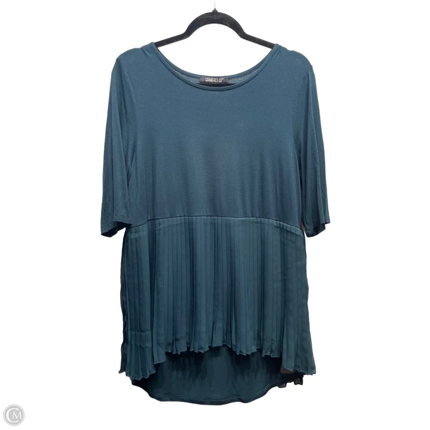 Top Long Sleeve By CRAMERCY22 In Green, Size: Osfm