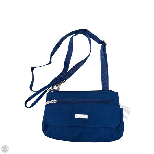 Crossbody By Baggallini, Size: Medium
