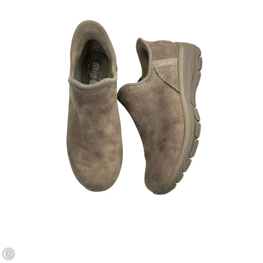 Shoes Flats By Skechers In Tan, Size: 6.5