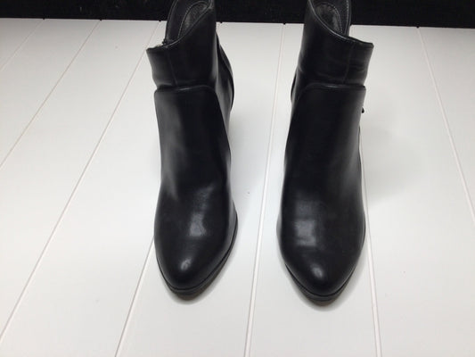 Boots Ankle Heels By Adrienne Vittadini  Size: 9.5