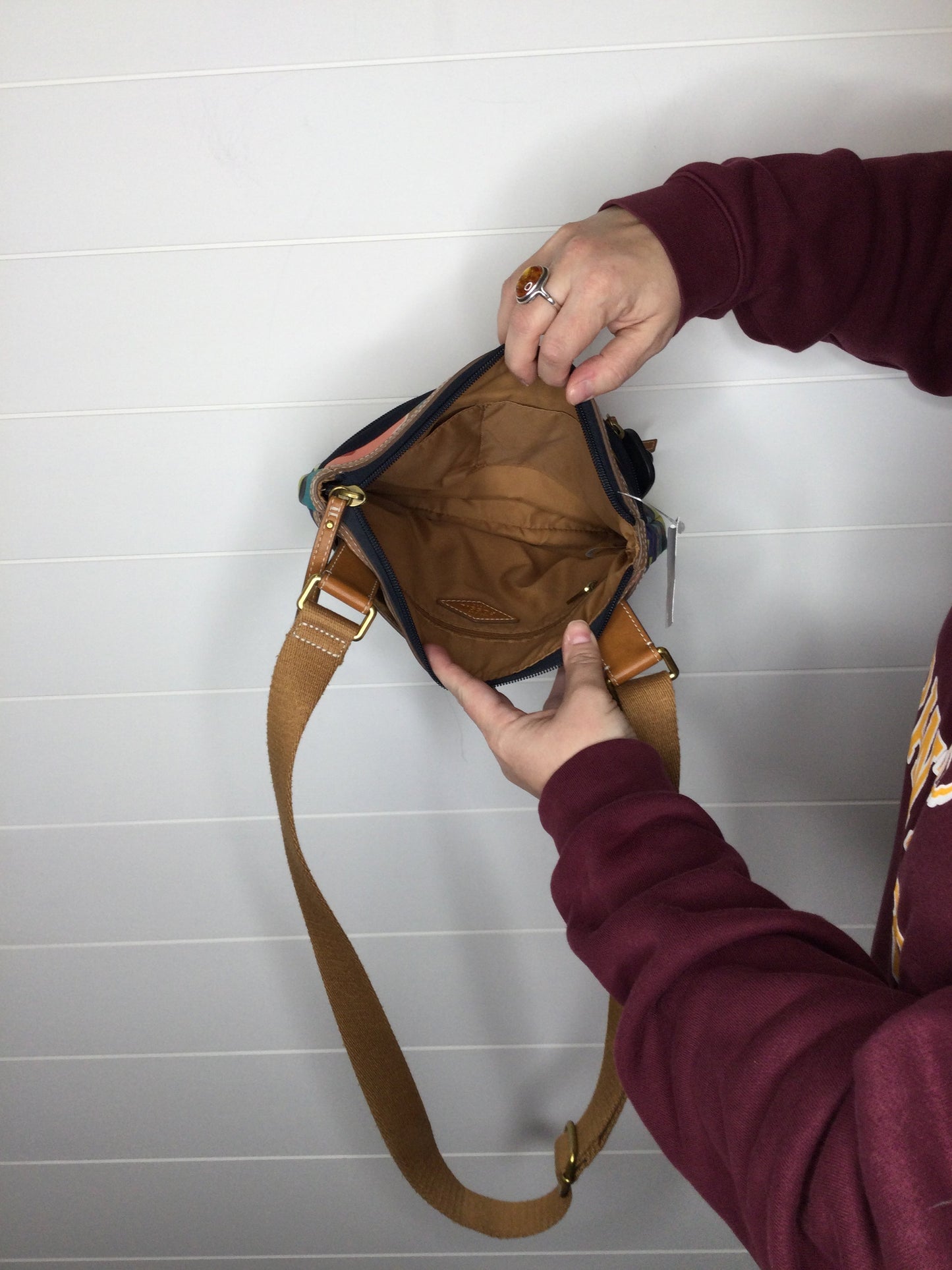 Handbag By Fossil  Size: Medium