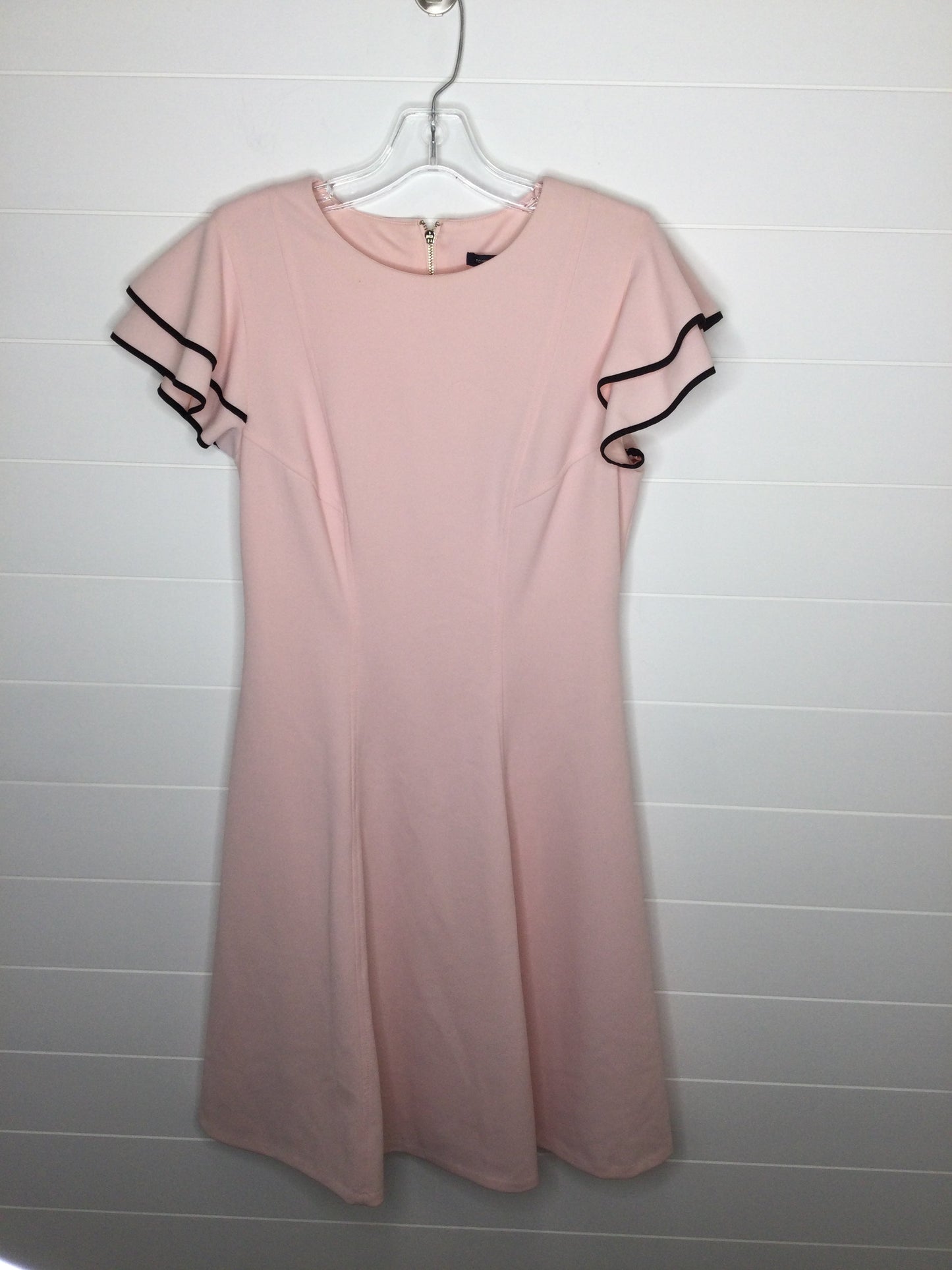 Dress Casual Short By Tommy Hilfiger  Size: 8