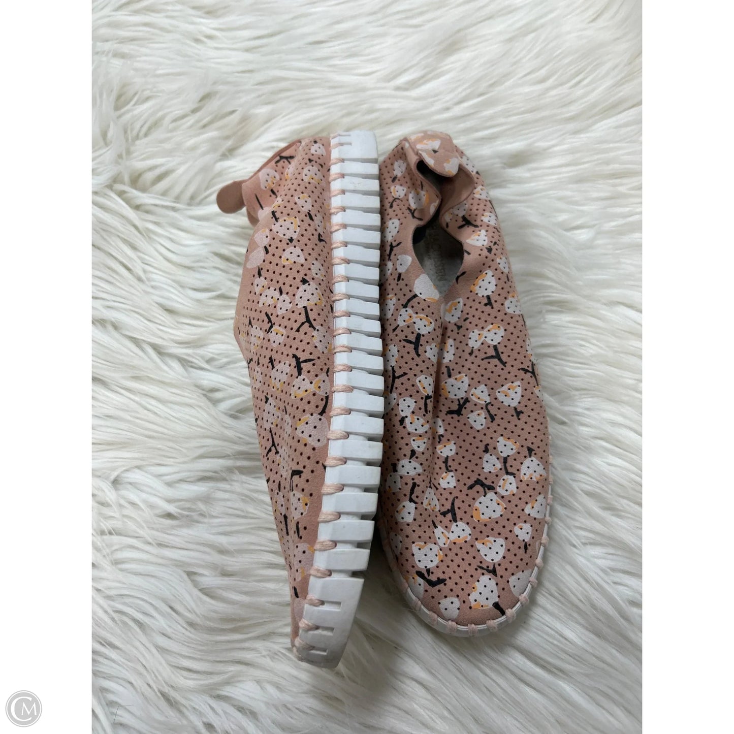 Shoes Flats By Cmc In Pink, Size: 9.5