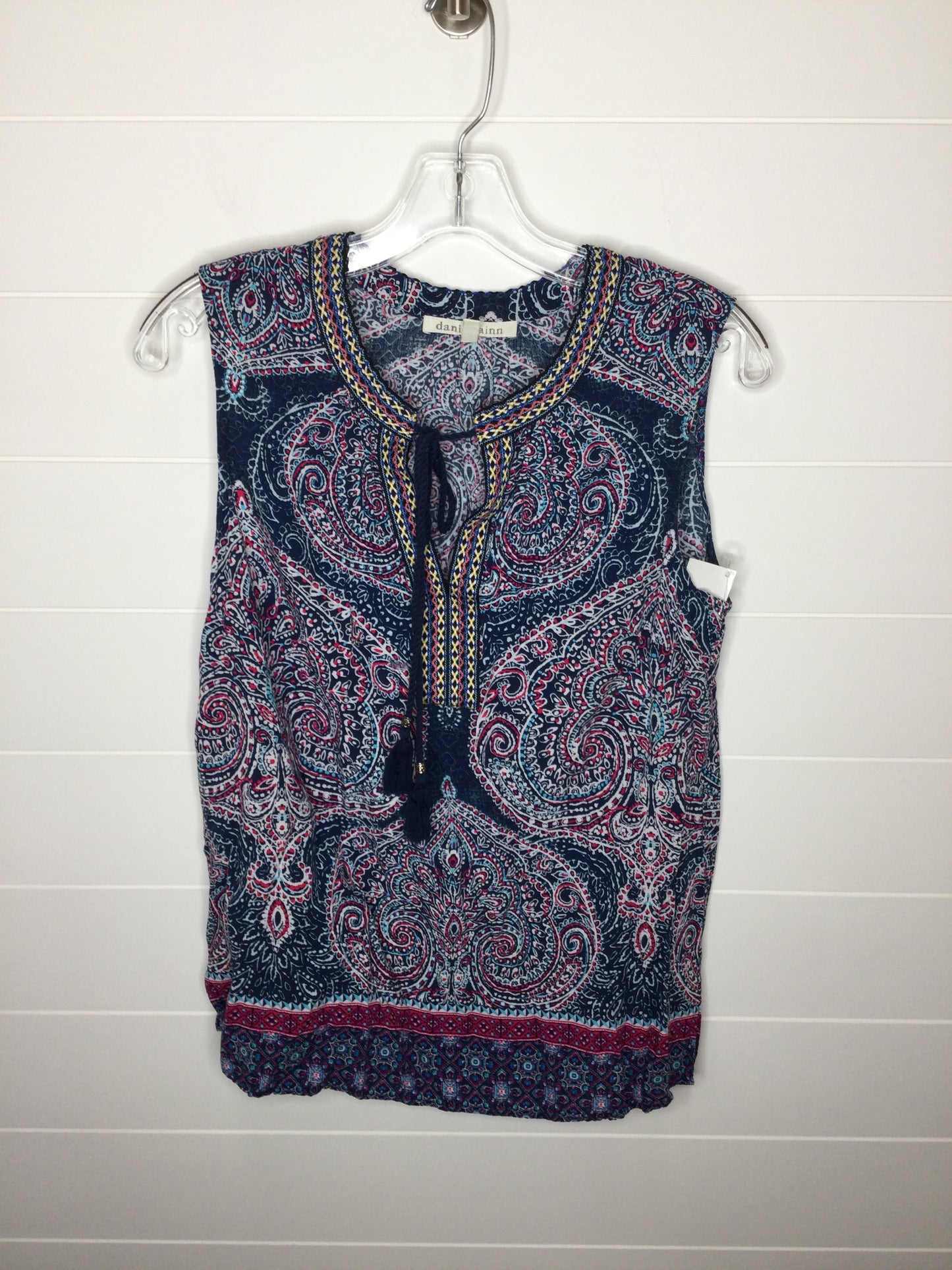 Top Short Sleeve By Daniel Rainn  Size: M