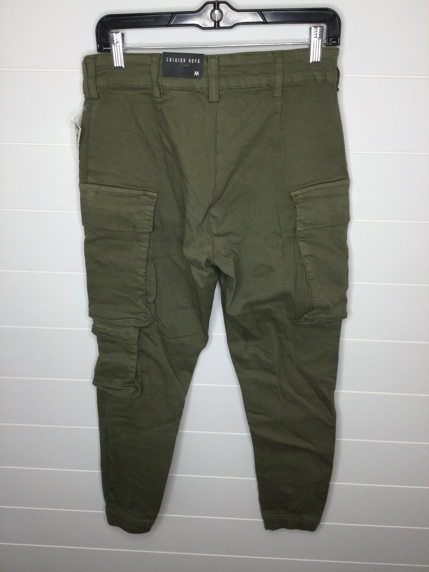 Pants Cargo & Utility By Fashion Nova  Size: M