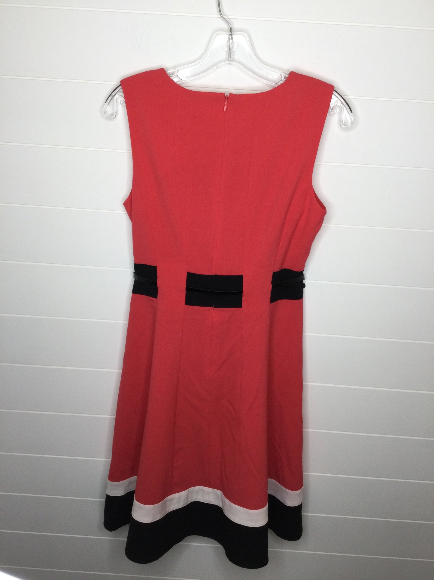 Dress Casual Short By Calvin Klein  Size: S