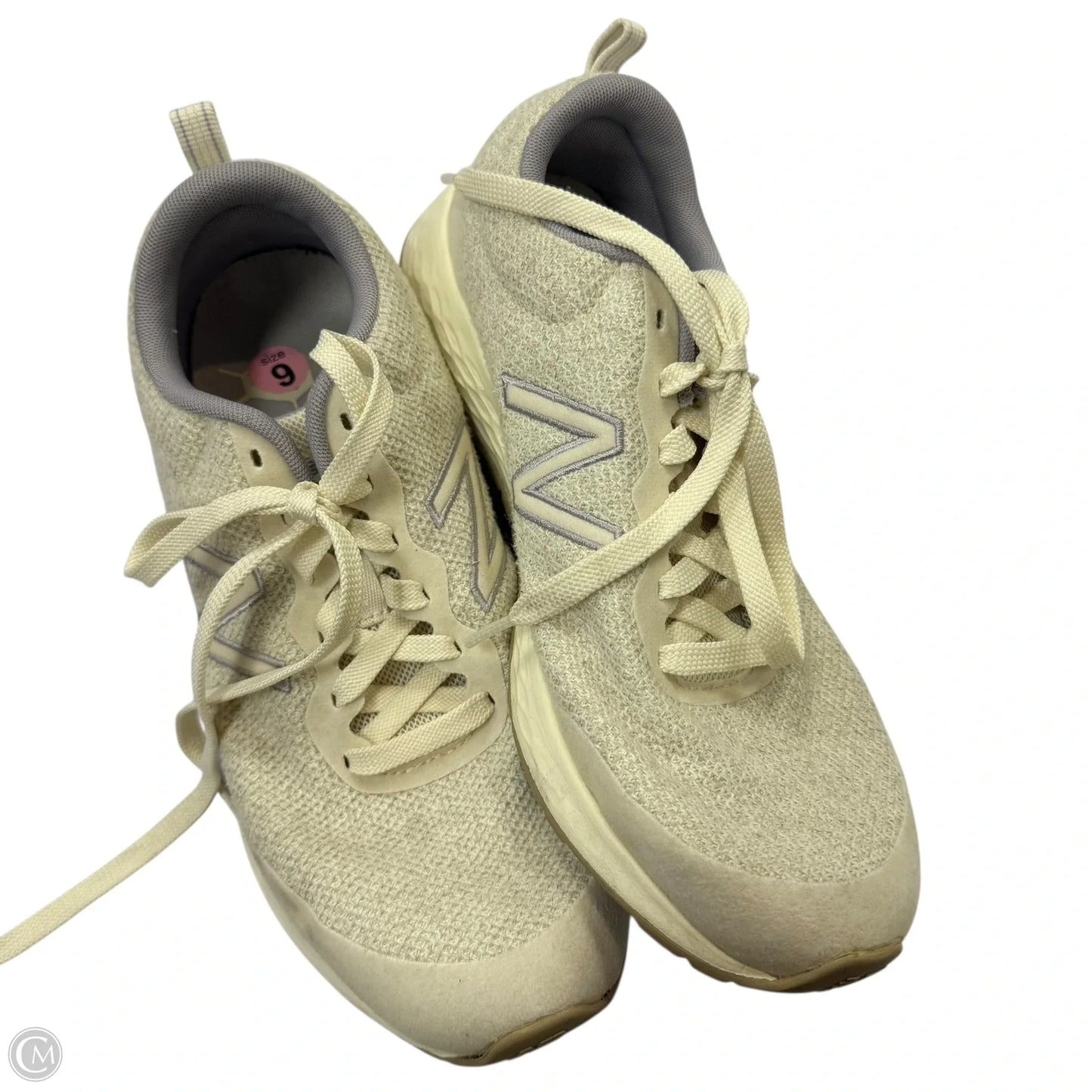 Shoes Athletic By New Balance In Cream, Size: 9