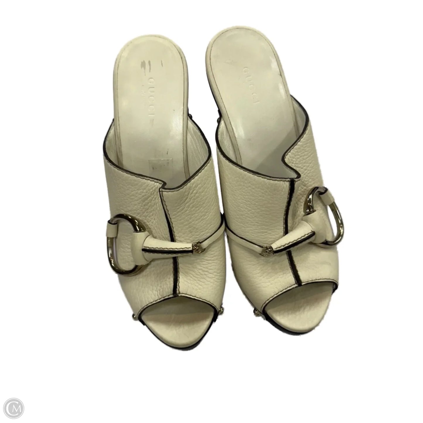 Shoes Luxury Designer By Gucci In White, Size: 9