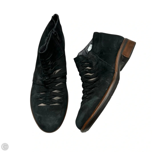 Boots Ankle Flats By Naot In Black, Size: 10.5
