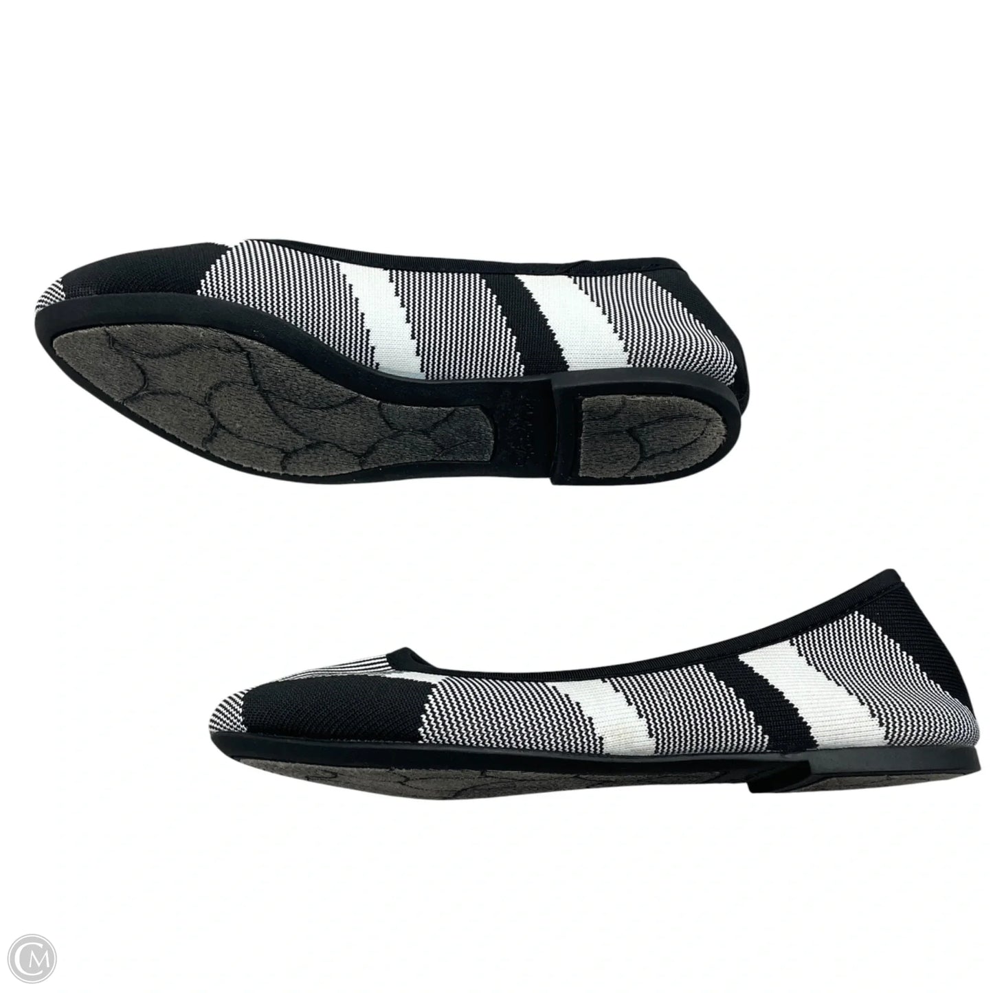 Shoes Flats By Skechers In Black & White, Size: 6.5