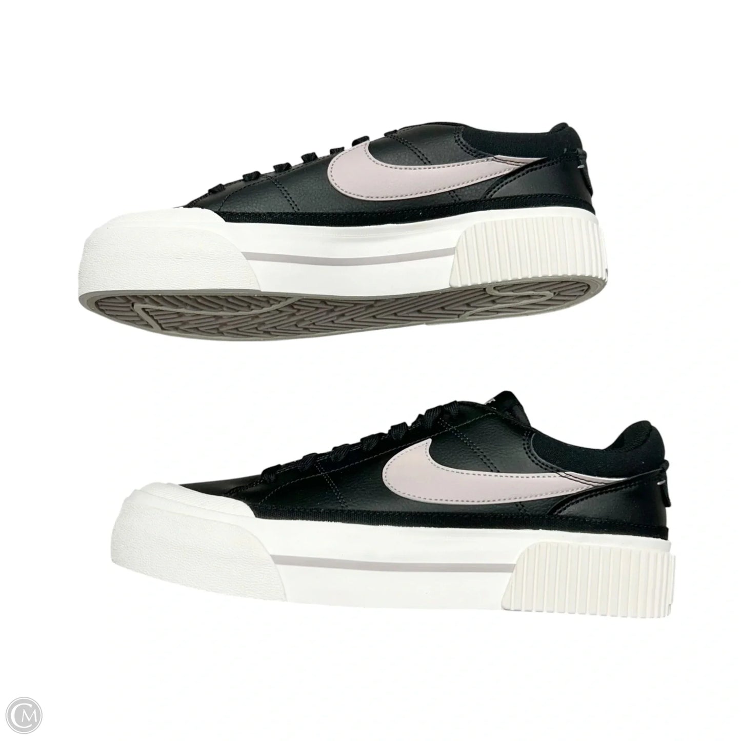 Shoes Sneakers By Nike In Black & White, Size: 11