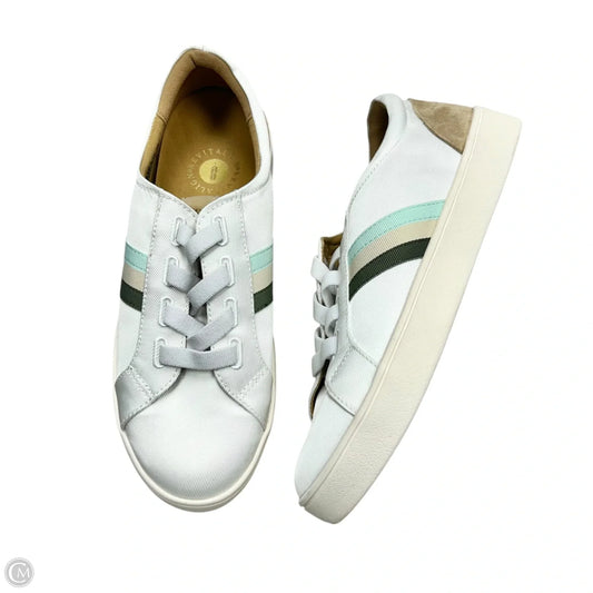 Shoes Flats By Revitalign In White, Size: 7