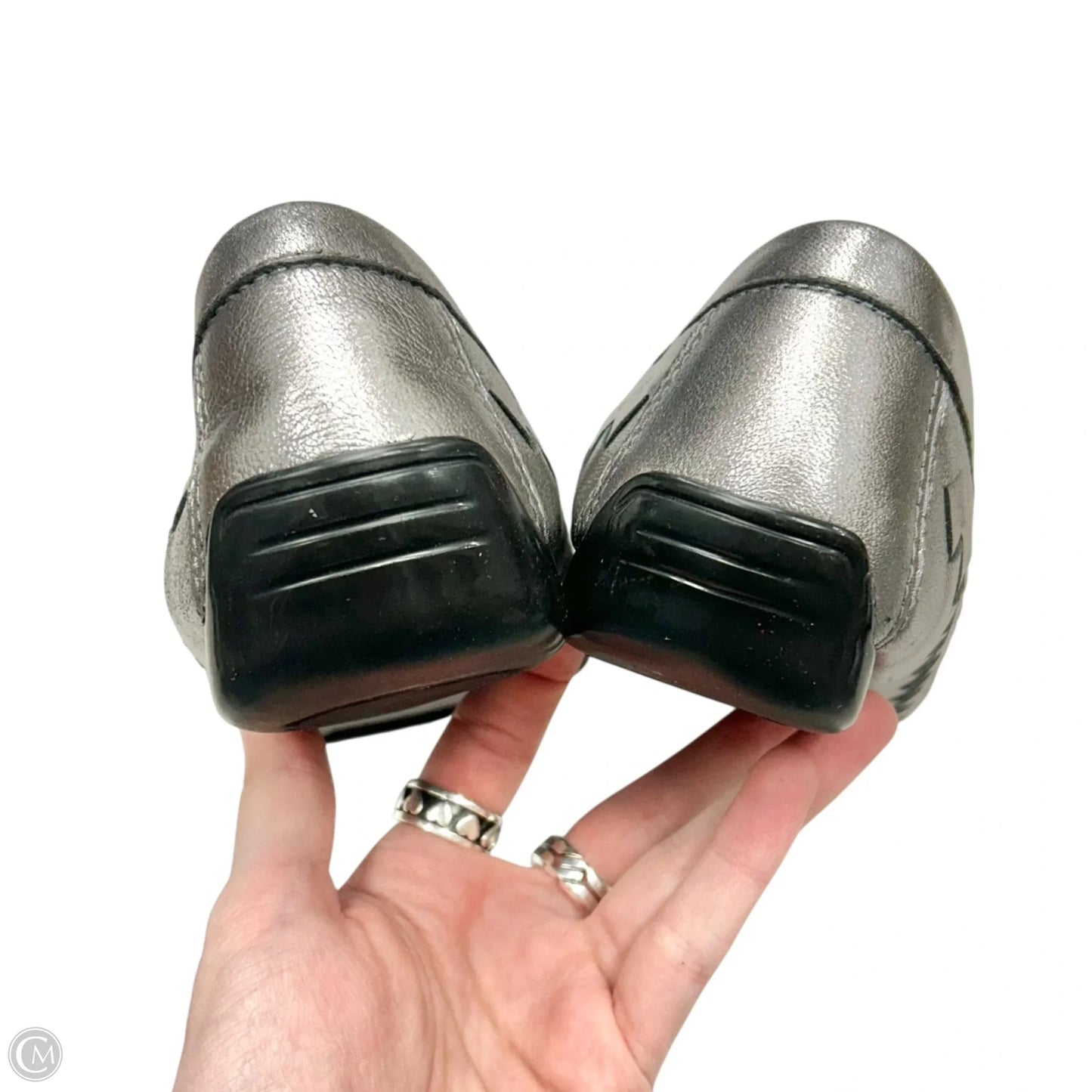 Shoes Flats By Robert Zur In Silver, Size: 8.5