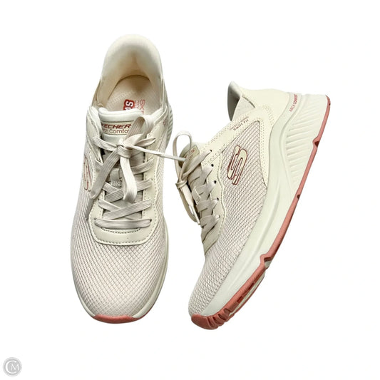 Shoes Athletic By Skechers In Cream, Size: 8.5