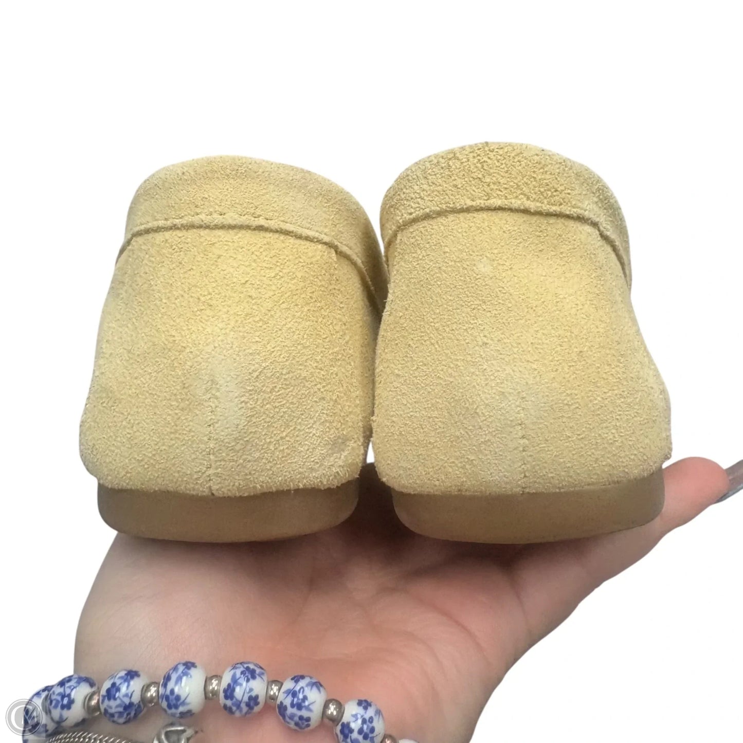 Shoes Flats By White Mountain In Tan, Size: 6.5