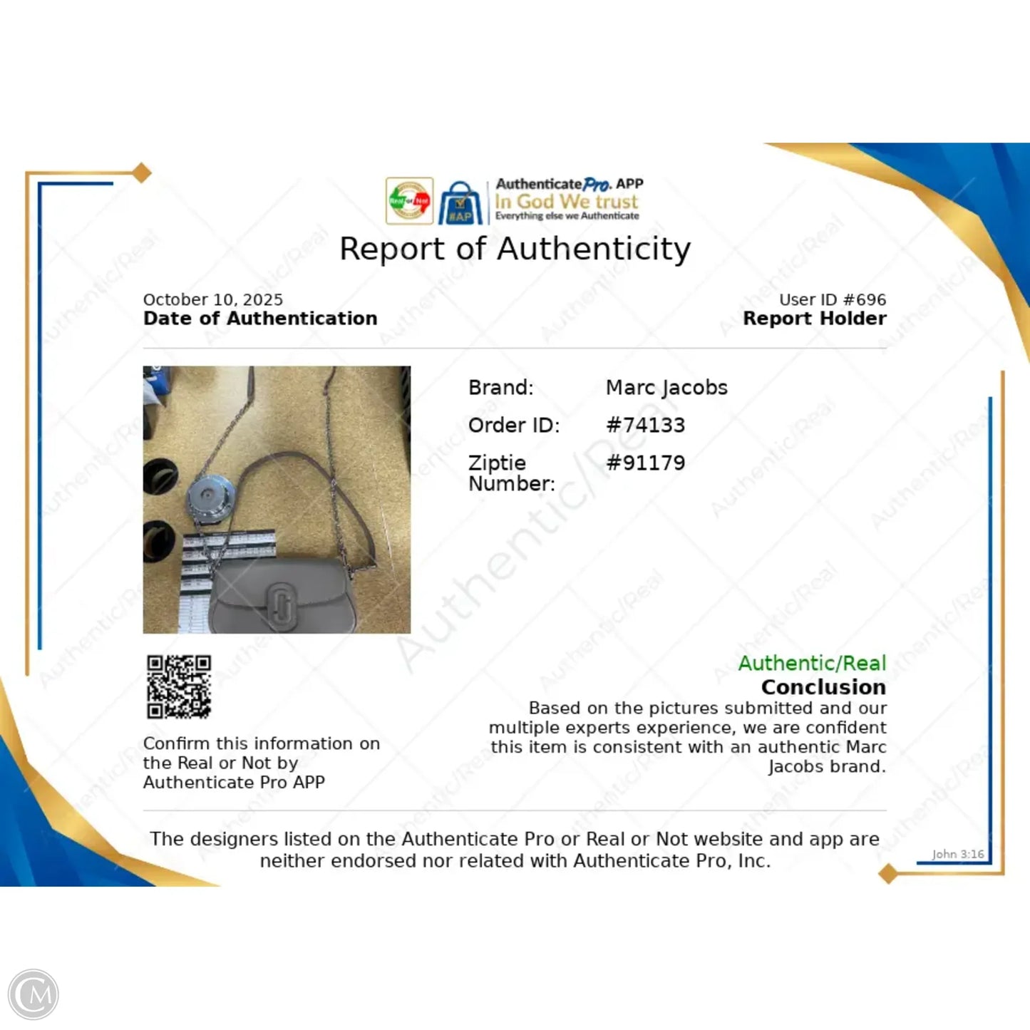 Crossbody Luxury Designer By Marc Jacobs, Size: Small