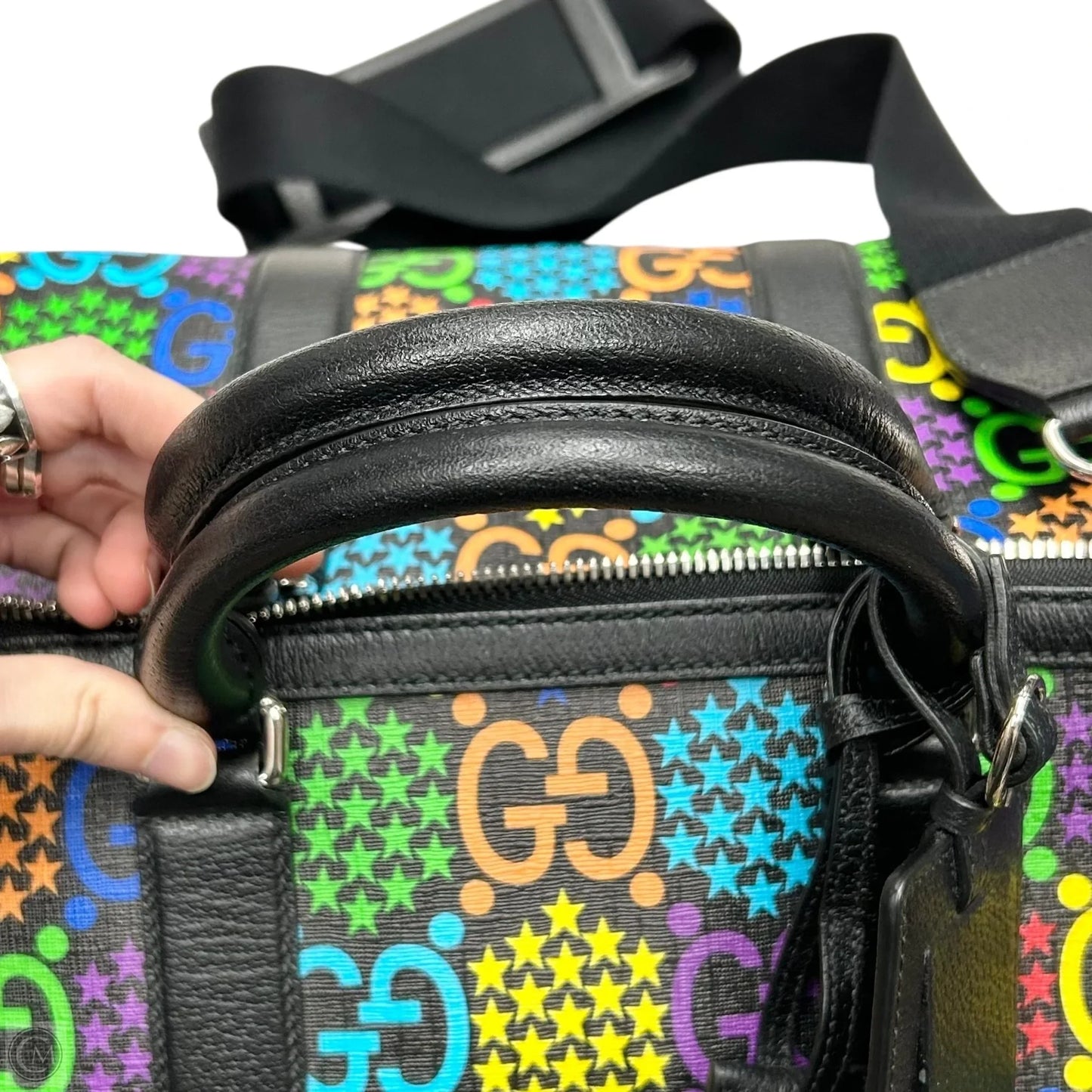 Duffle And Weekender Luxury Designer By Gucci, Size: Large