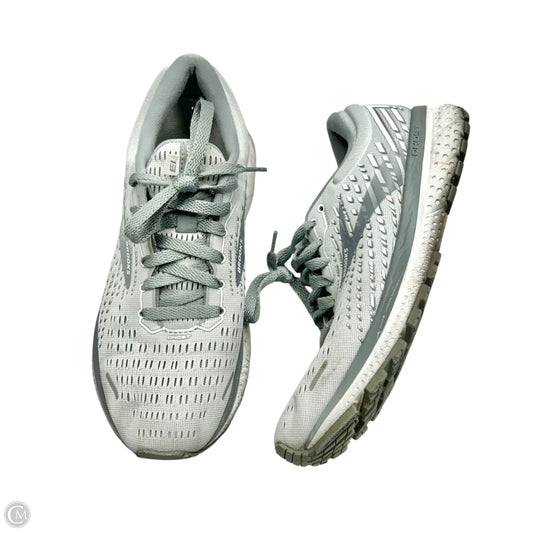 Shoes Athletic By Brooks In Grey, Size: 8.5