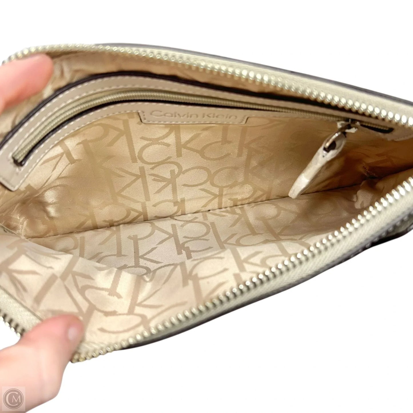 Wristlet By Calvin Klein, Size: Large