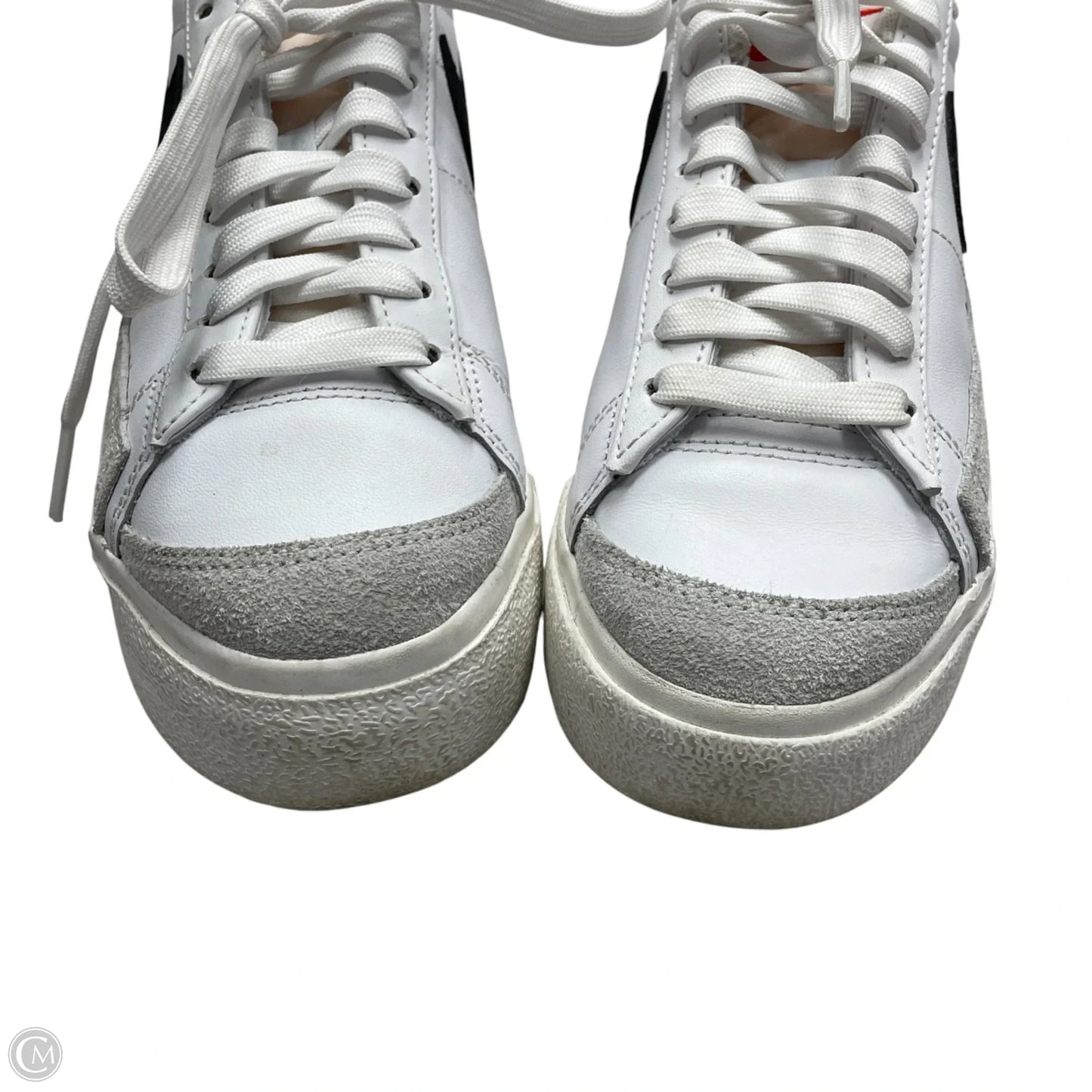 Shoes Sneakers By Nike In White, Size: 5
