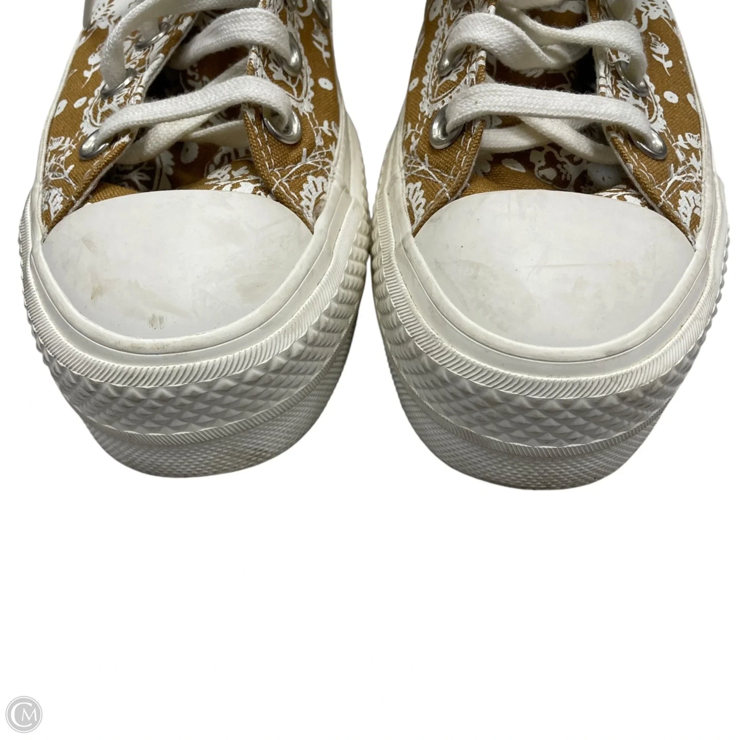 Shoes Sneakers Platform By Converse In White & Yellow, Size: 5.5
