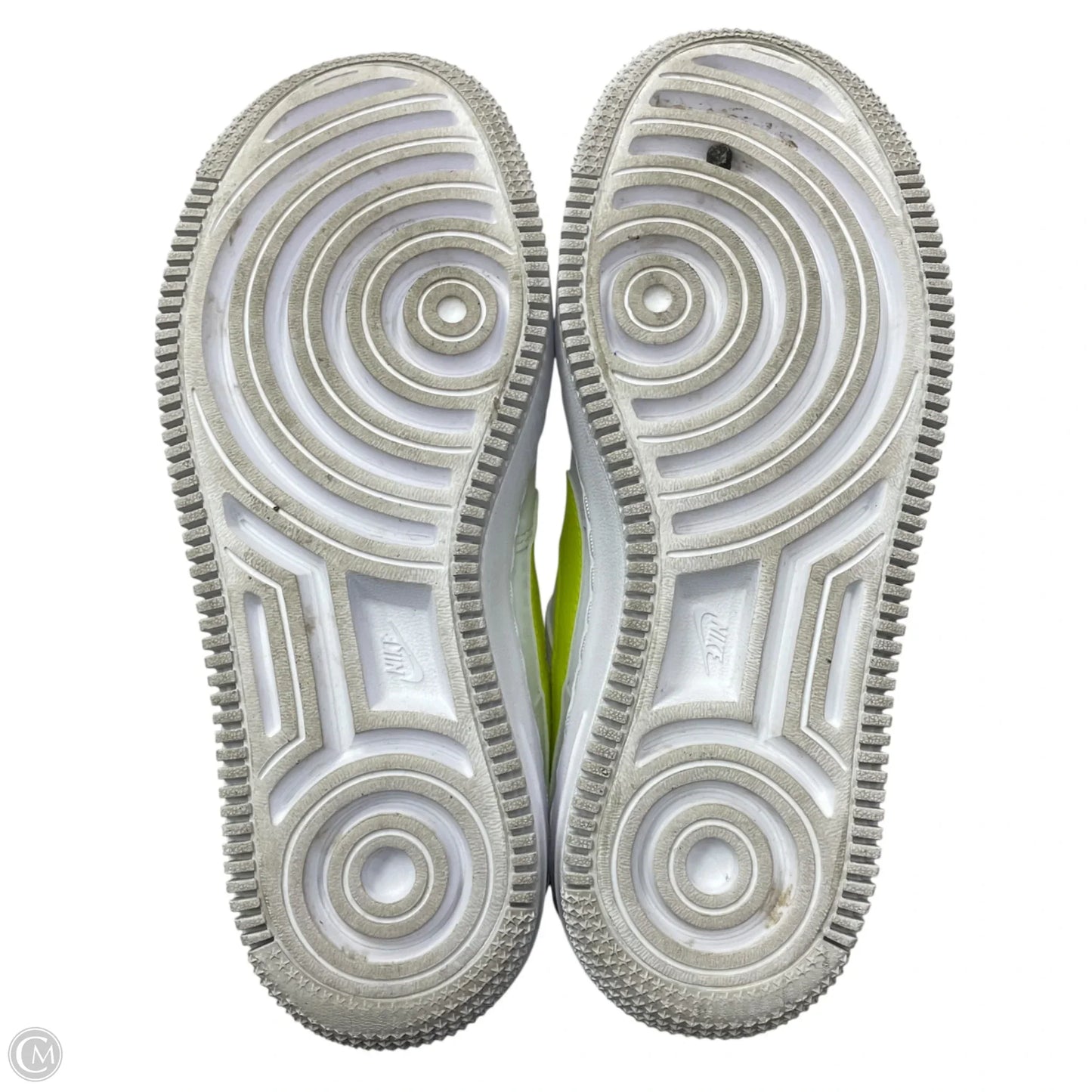 Shoes Sneakers By Nike In White, Size: 5