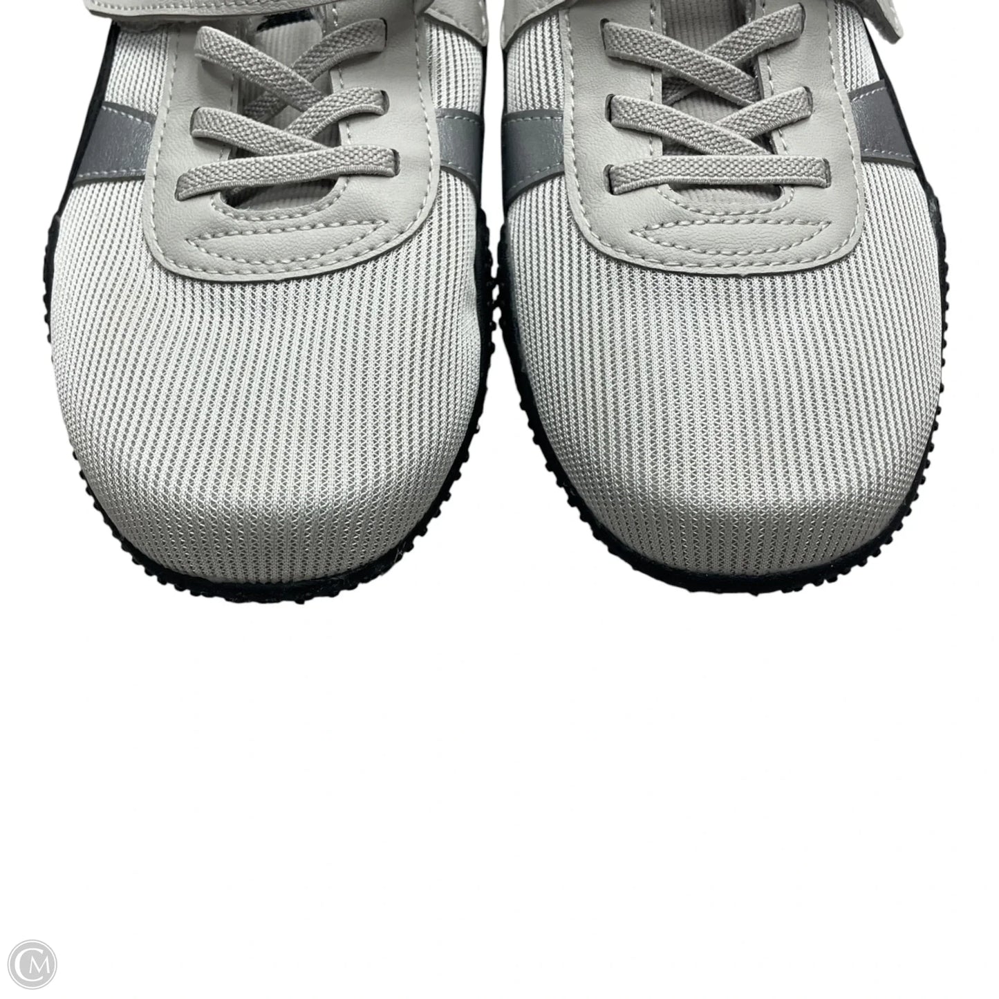 Shoes Sneakers By Puma In Grey, Size: 9