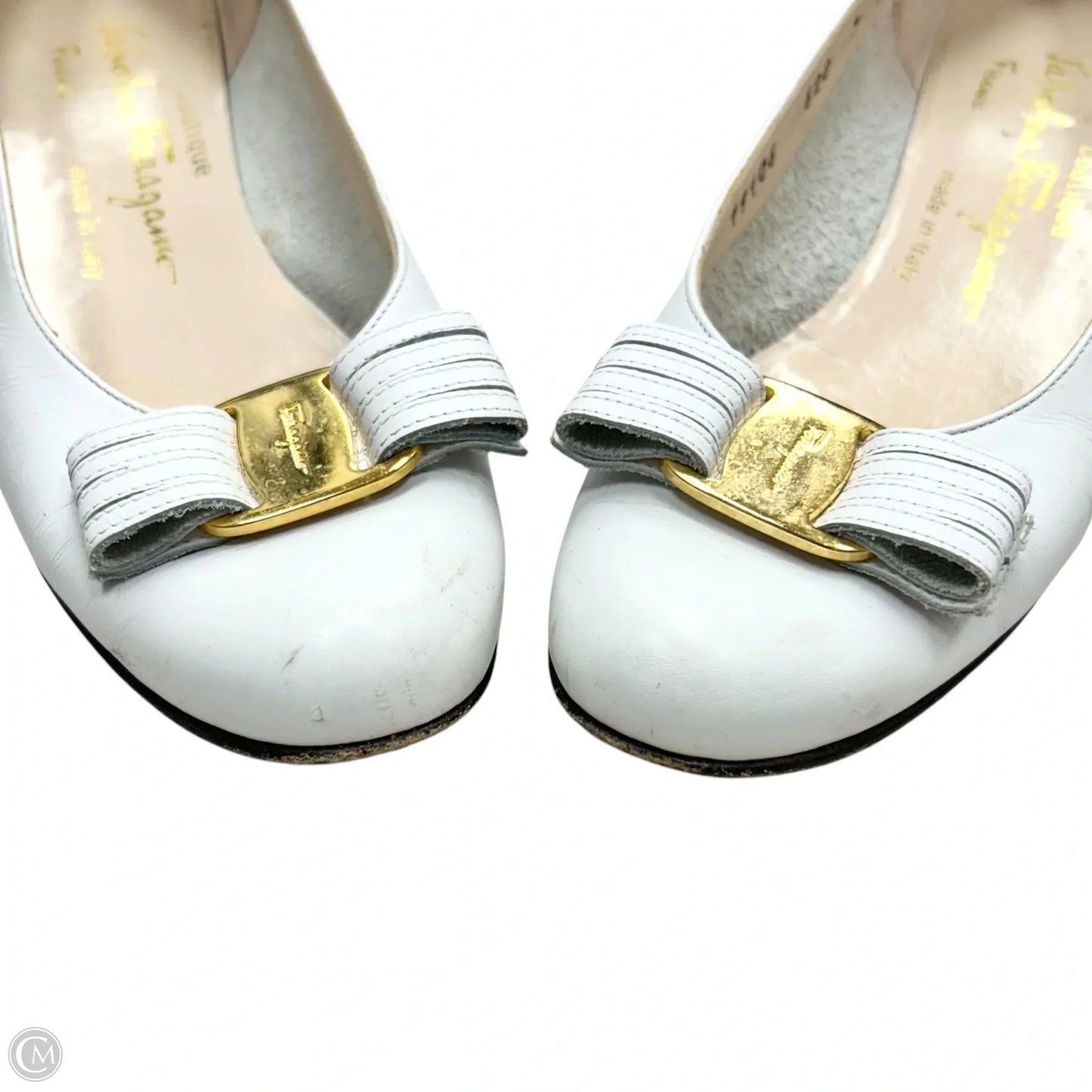 Shoes Luxury Designer By Ferragamo In White, Size: 7
