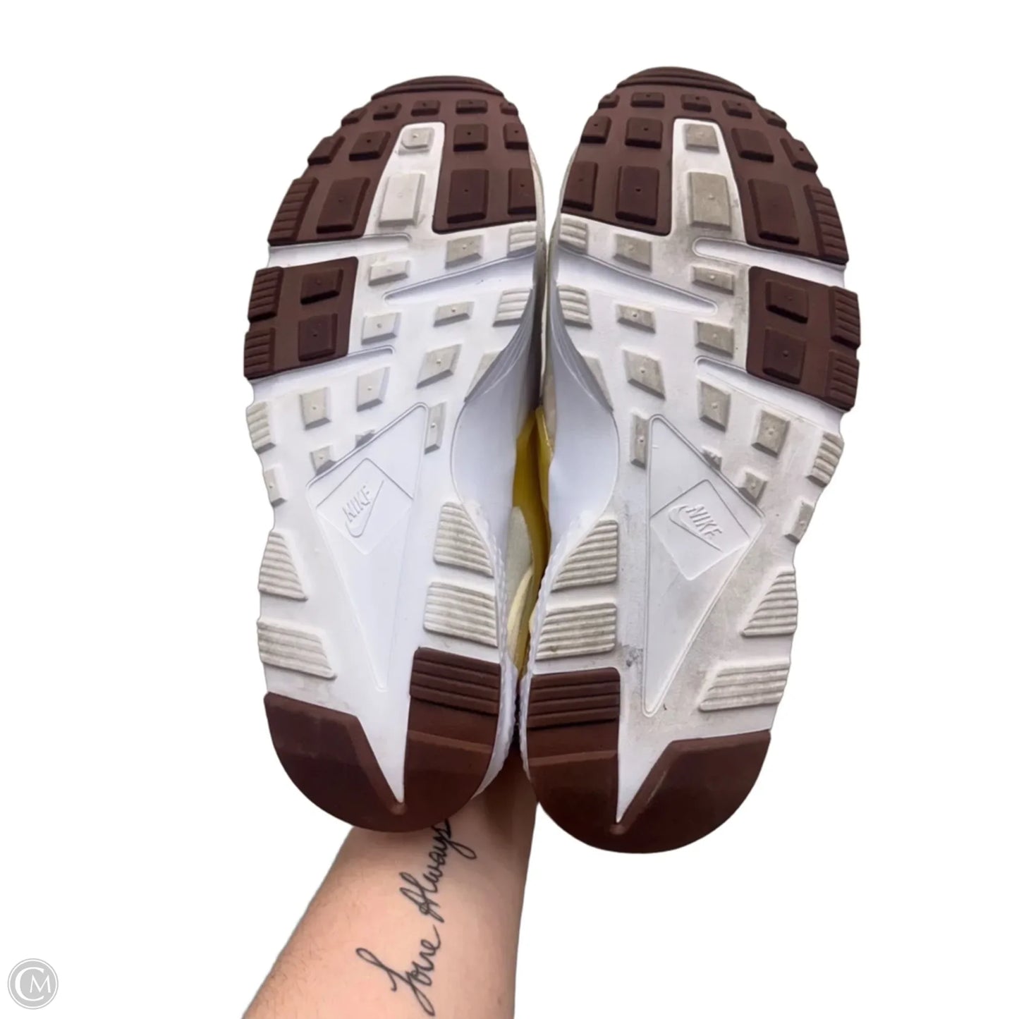 Shoes Athletic By Nike In White, Size: 8.5