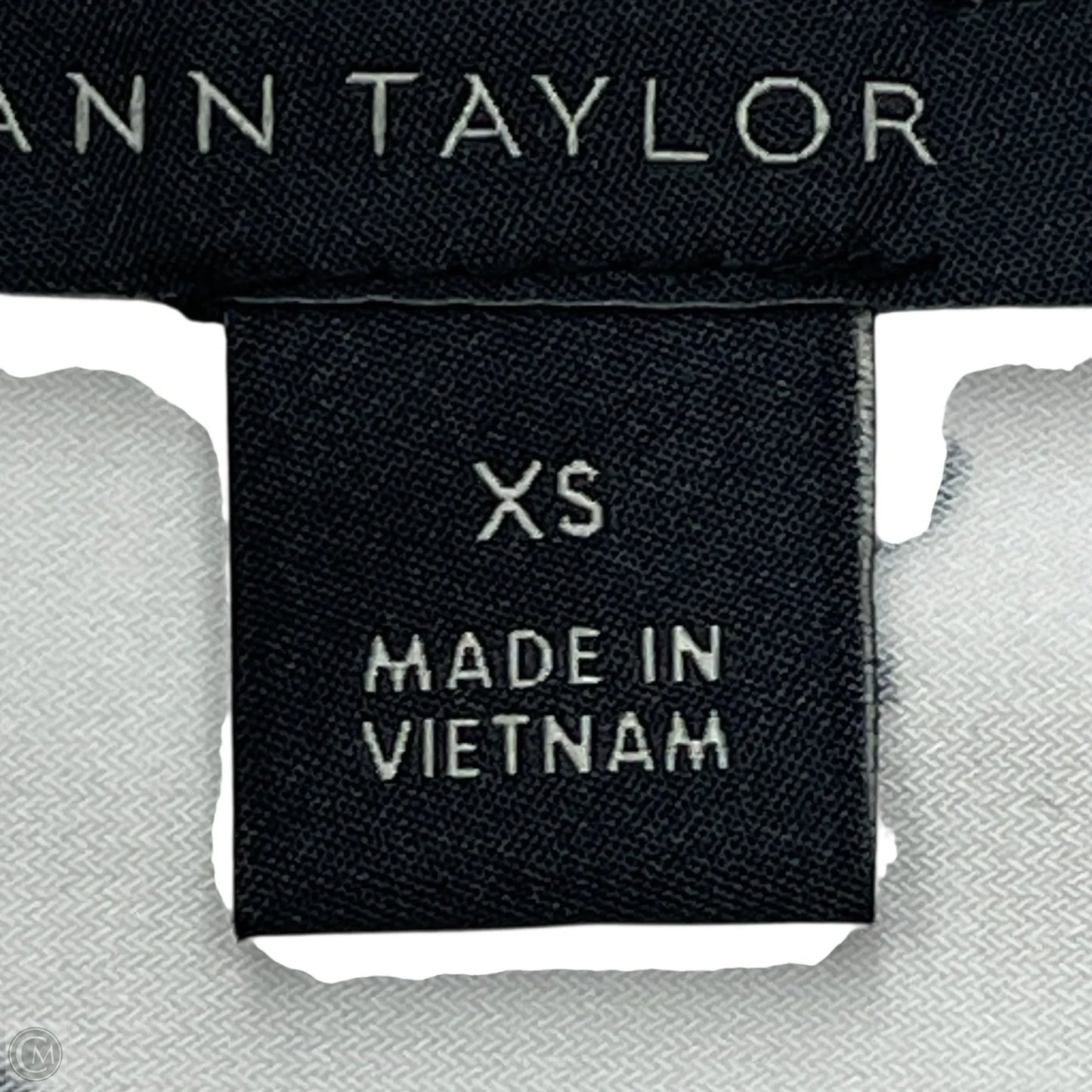 Top Long Sleeve By Ann Taylor In Black & White, Size: Xs