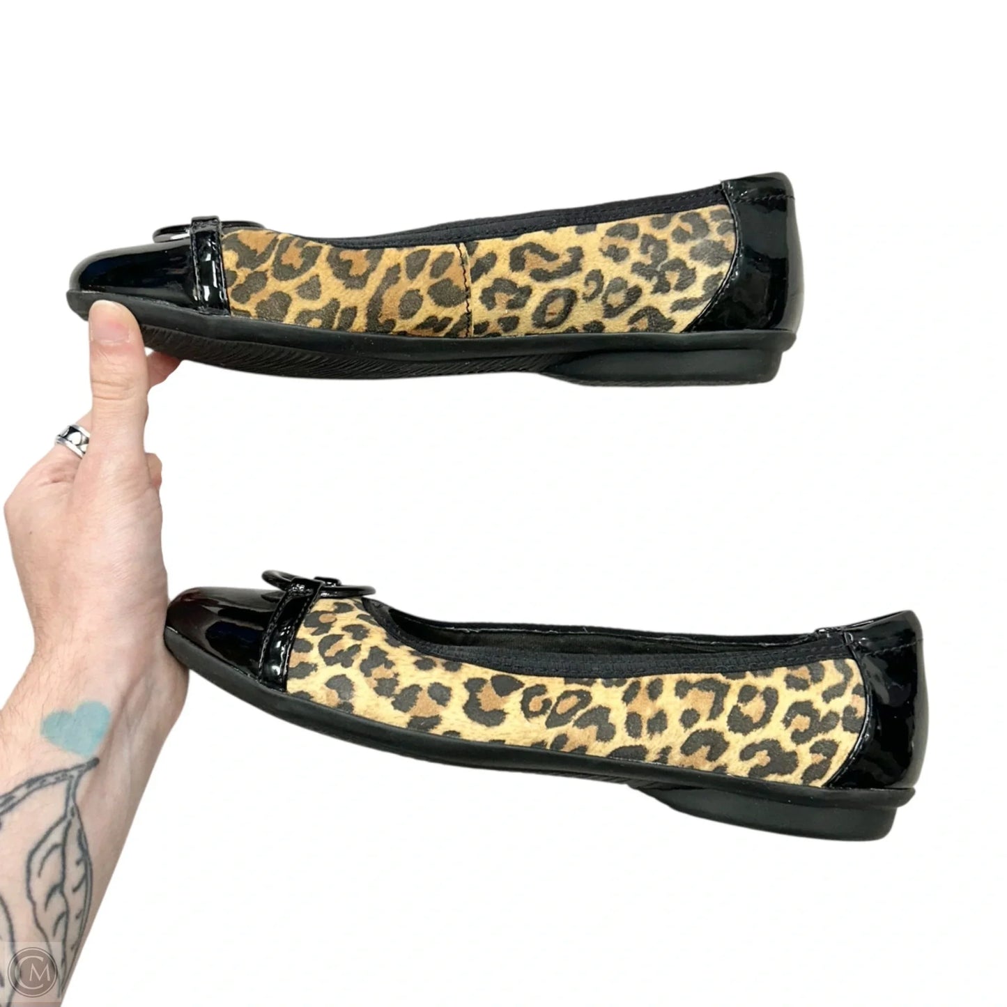 Shoes Flats By Clarks In Leopard Print, Size: 7