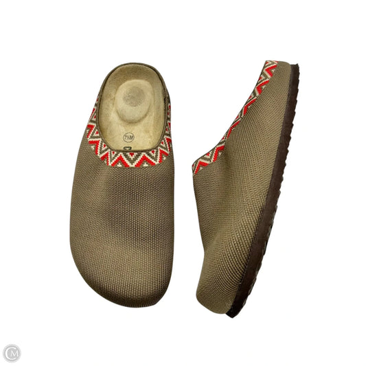 Shoes Flats By Cushionaire In Brown & Red, Size: 7.5