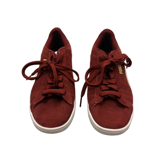 Shoes Sneakers By Puma In Maroon, Size: 8