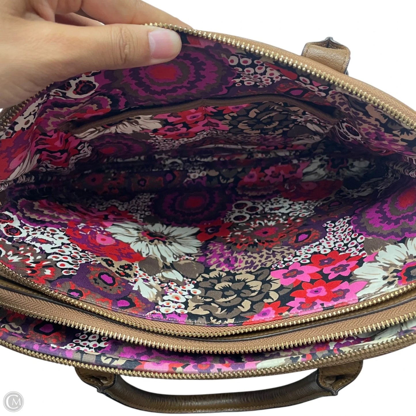 Handbag Leather By Vera Bradley, Size: Medium