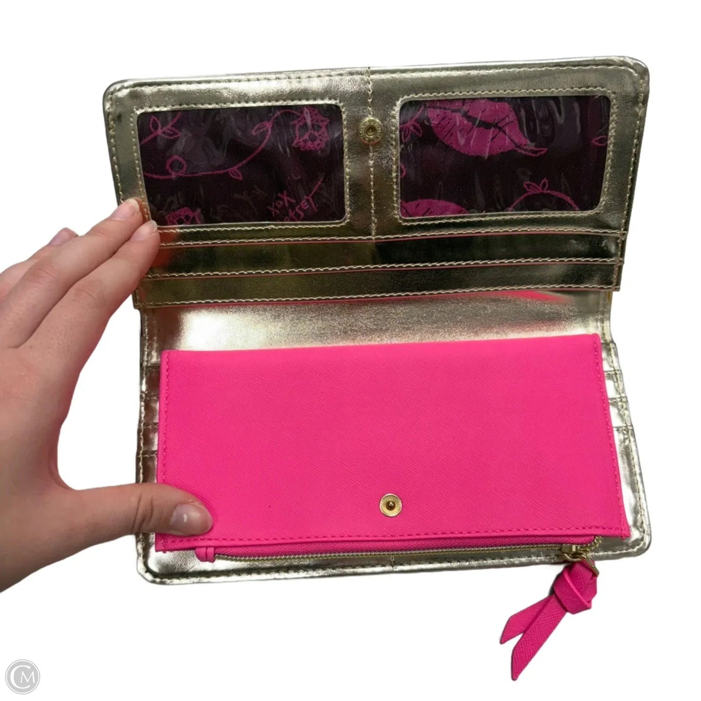 Wallet By Betsey Johnson, Size: Medium