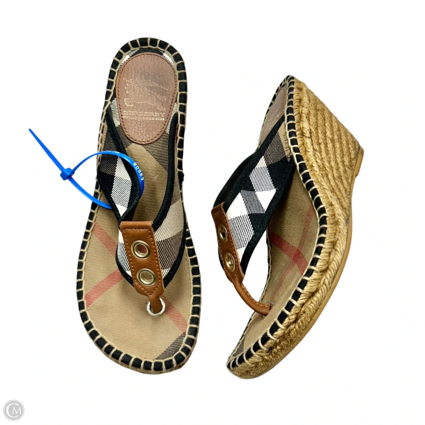 Sandals Luxury Designer By Burberry In Plaid Pattern, Size: 6.5