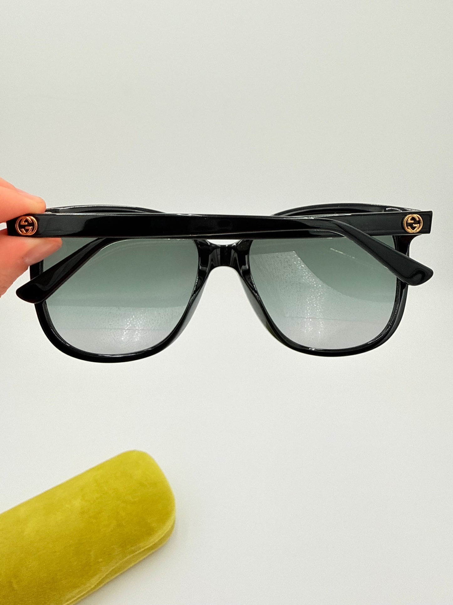 Sunglasses Luxury Designer By Gucci In Black, Size: