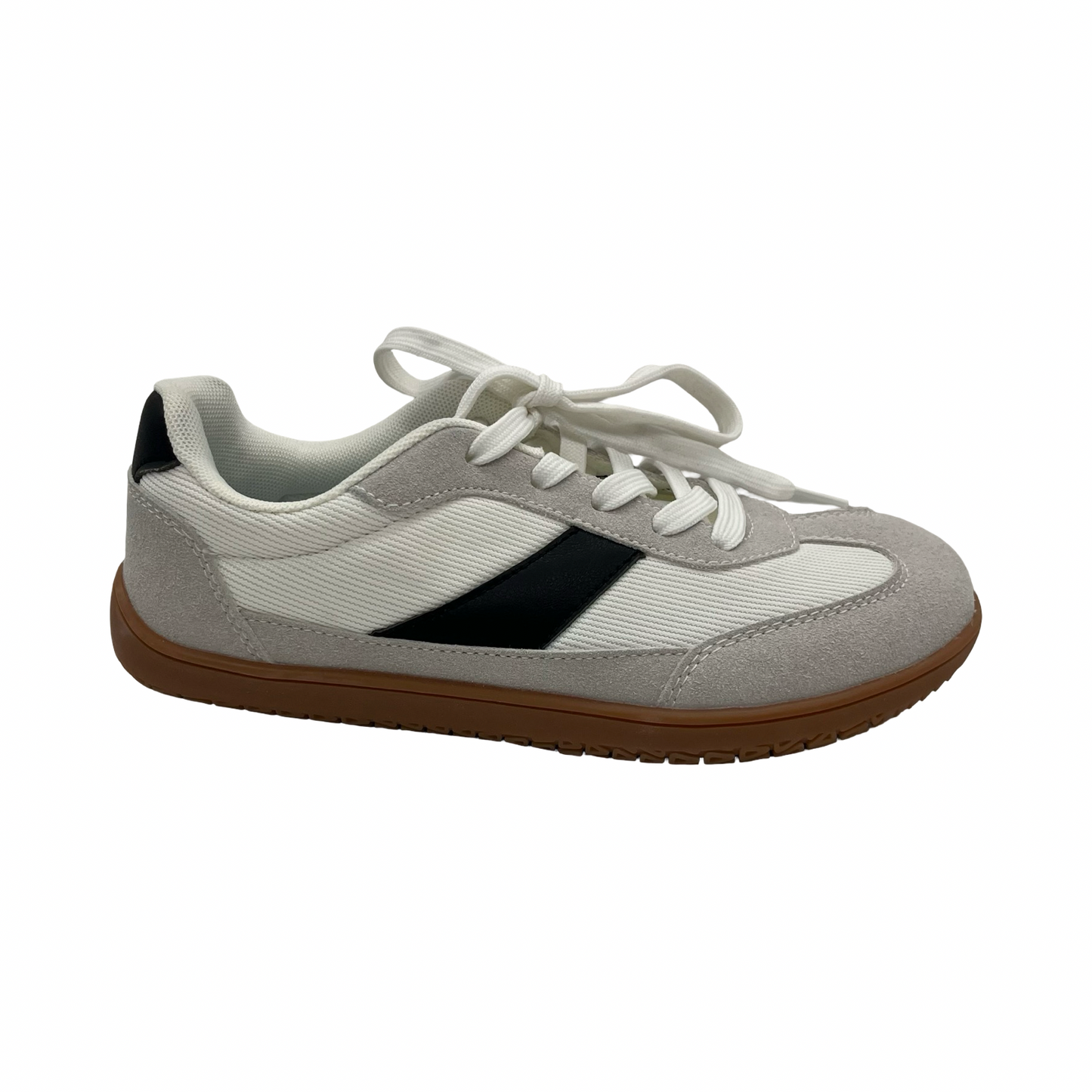 Shoes Sneakers By Clothes Mentor In Black & White, Size:6.5