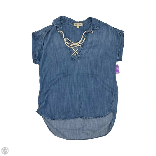 Top Short Sleeve By Cloth & Stone In Blue Denim, Size: S