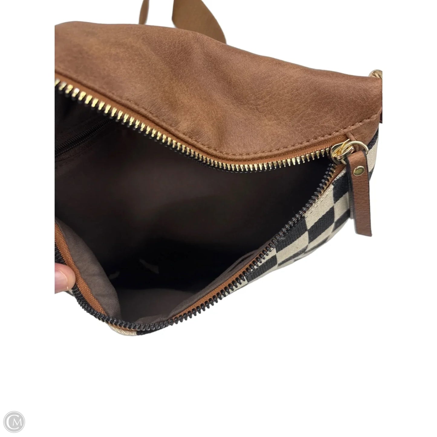 Belt Bag By Clothes Mentor, Size: Medium