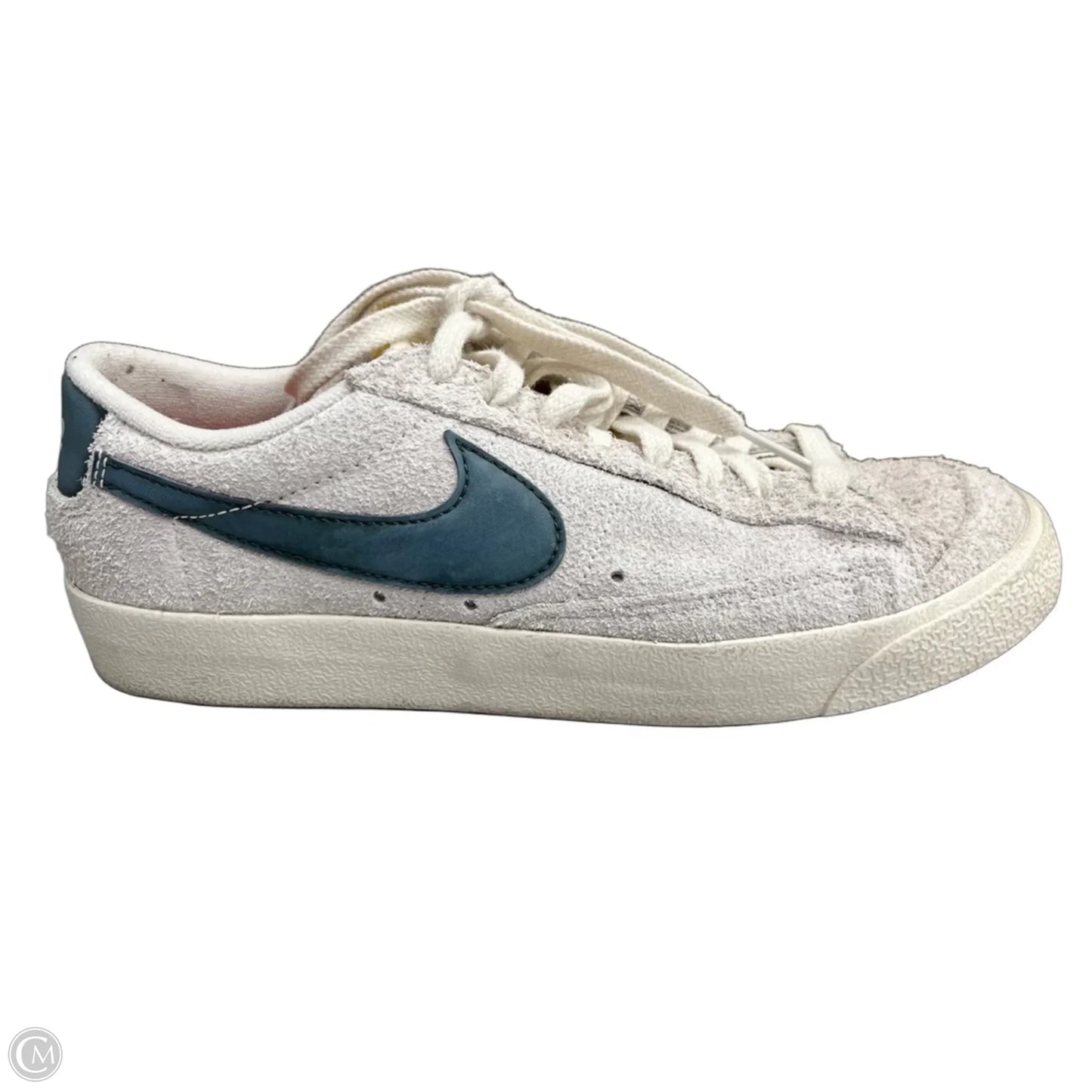 Shoes Sneakers By Nike In Cream, Size: 8.5