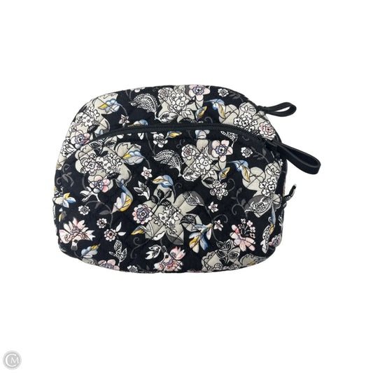 Makeup Bag By Vera Bradley, Size: Medium
