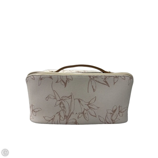 Accessory Label By Clothes Mentor, Size: