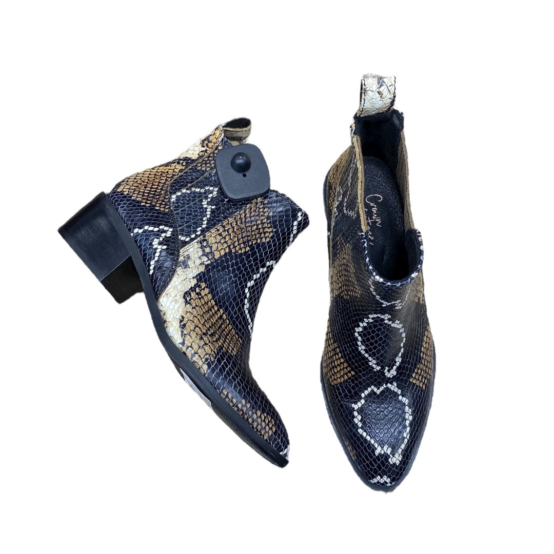 Boots Ankle Heels By Crown Vintage In Snakeskin Print, Size:6